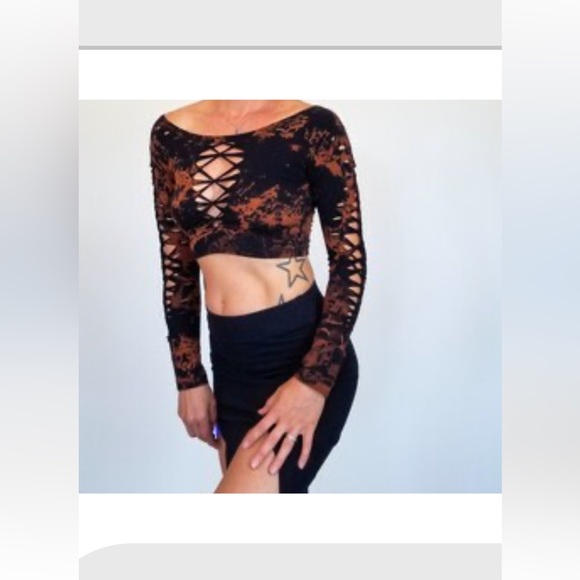 Elegant Black and Orange Women's Blouse - Picture 4 of 5